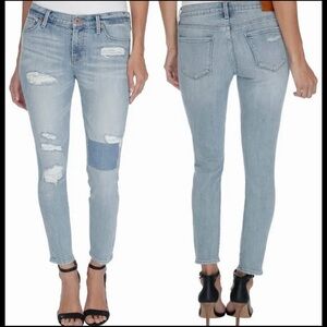🆕 {Lucky Brand} Distressed Patch Denim Skinny Jeans